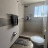 19 Baño completo de recamara principal